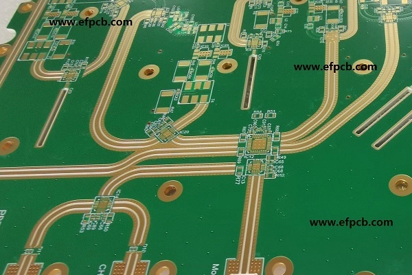 Opanowanie obwodów drukowanych RF i mikrofalowych: Kompleksowy przewodnik dla inżynierów
