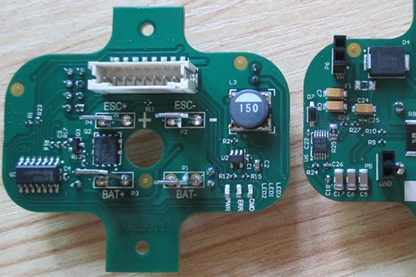 Wzmacnianie efektywności i innowacji: rola usług produkcji elektroniki